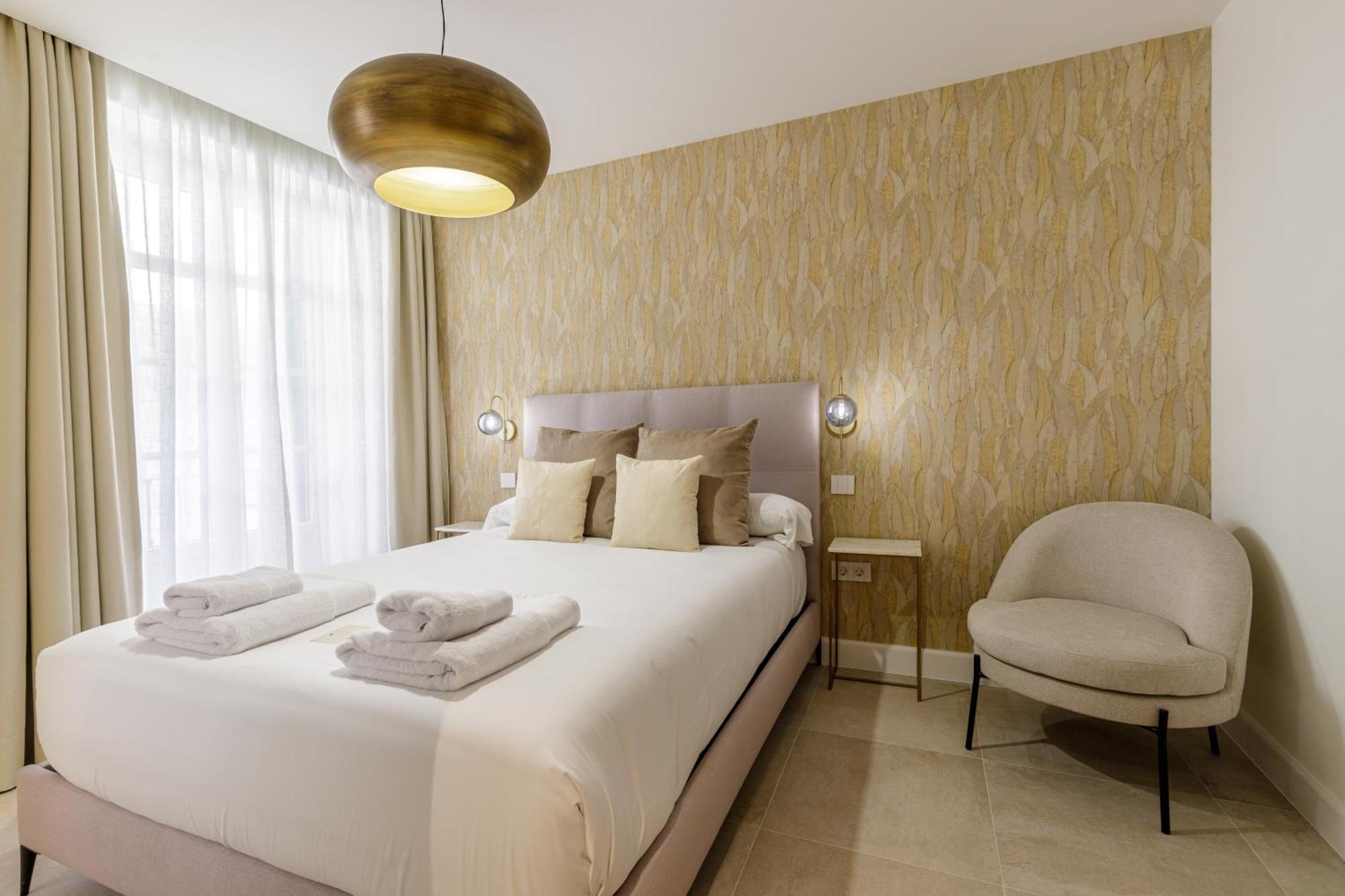 Plaza Del Siglo Suites & Boutique Apartments By Caleta Homes Málaga Dış mekan fotoğraf