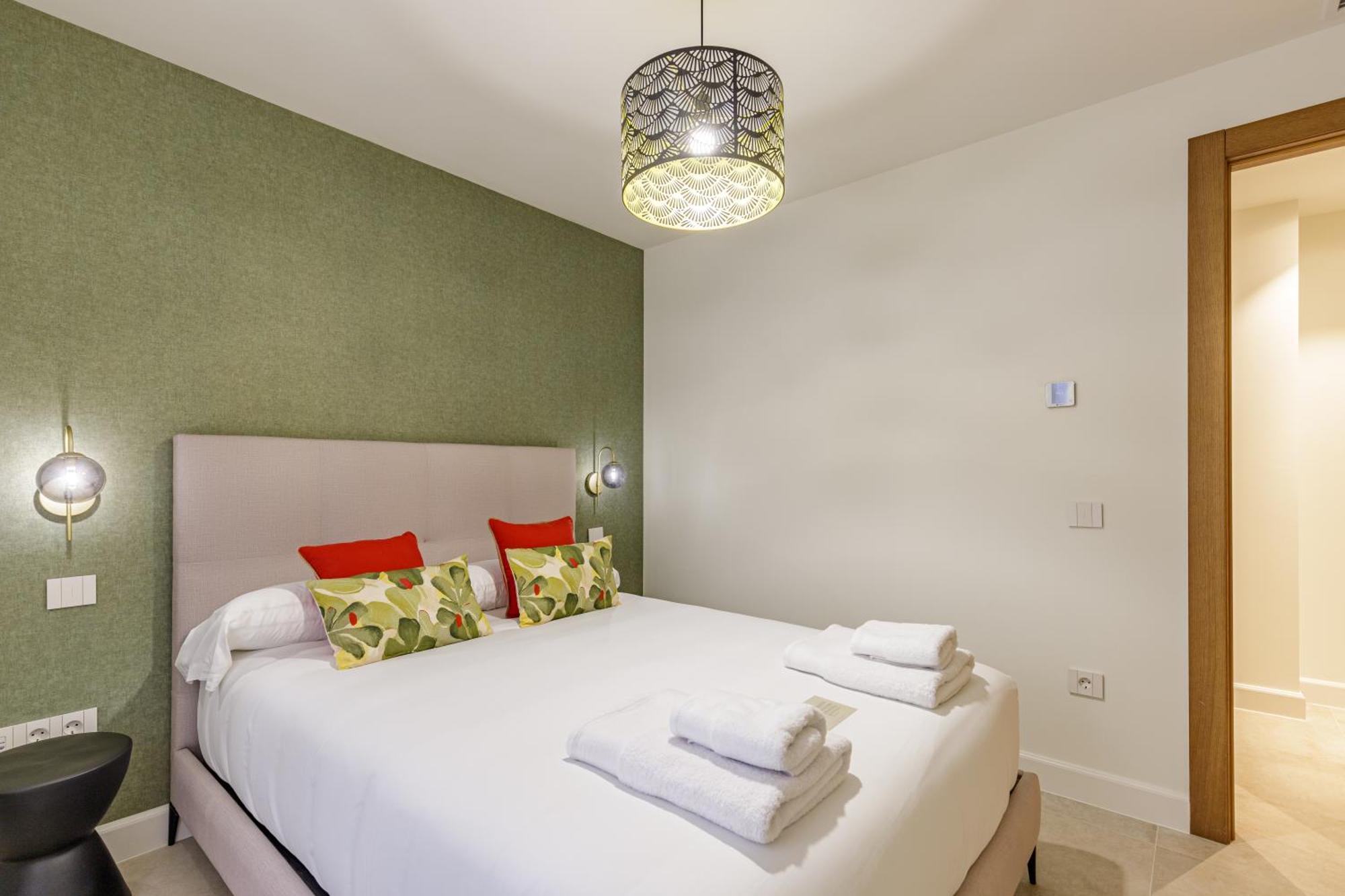 Plaza Del Siglo Suites & Boutique Apartments By Caleta Homes Málaga Dış mekan fotoğraf