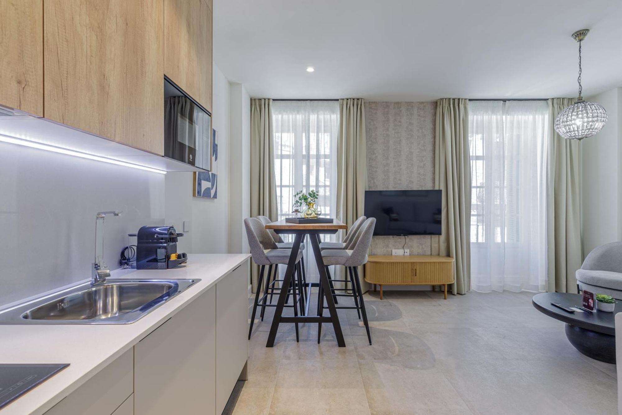 Plaza Del Siglo Suites & Boutique Apartments By Caleta Homes Málaga Dış mekan fotoğraf