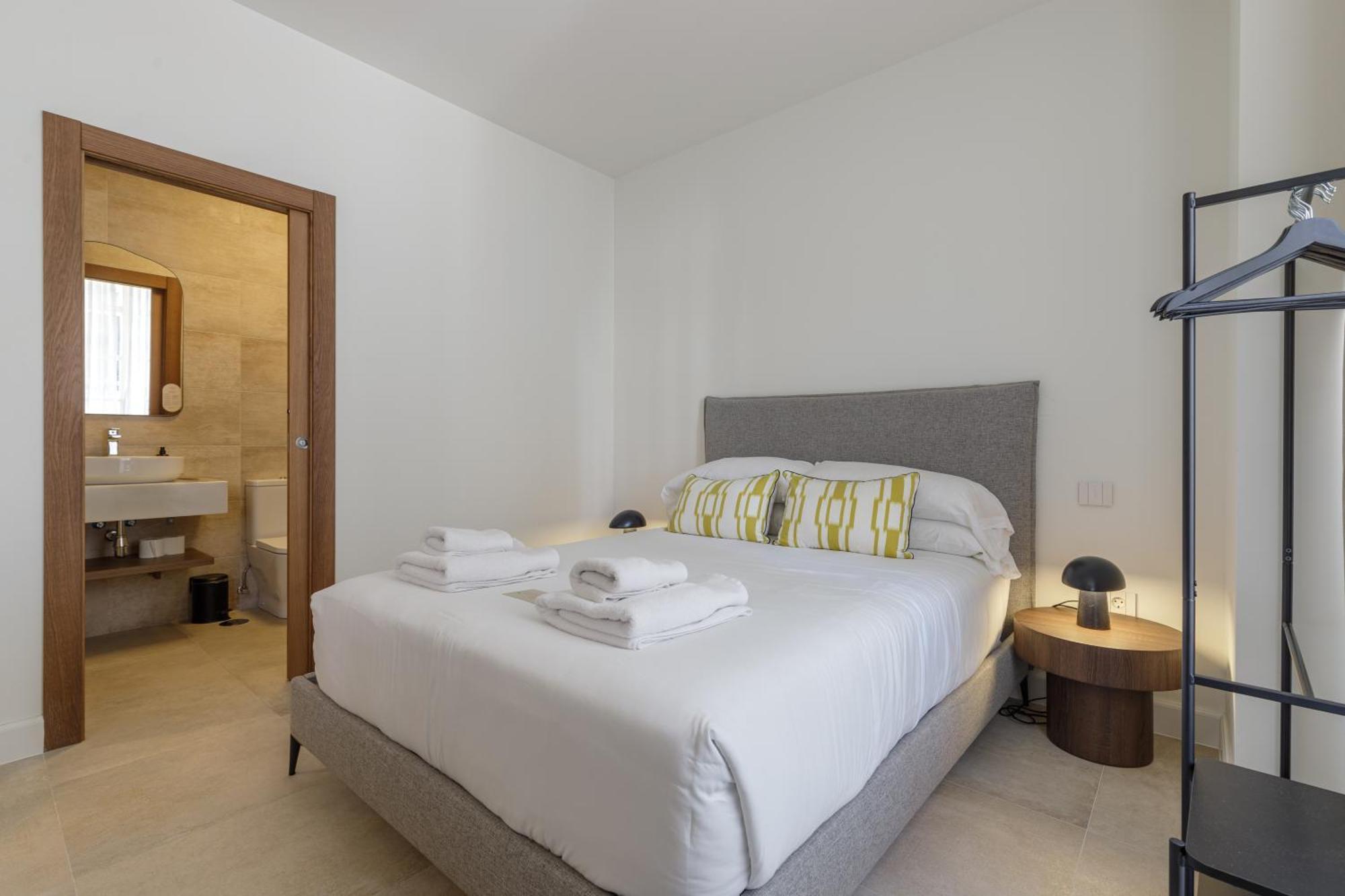 Plaza Del Siglo Suites & Boutique Apartments By Caleta Homes Málaga Dış mekan fotoğraf
